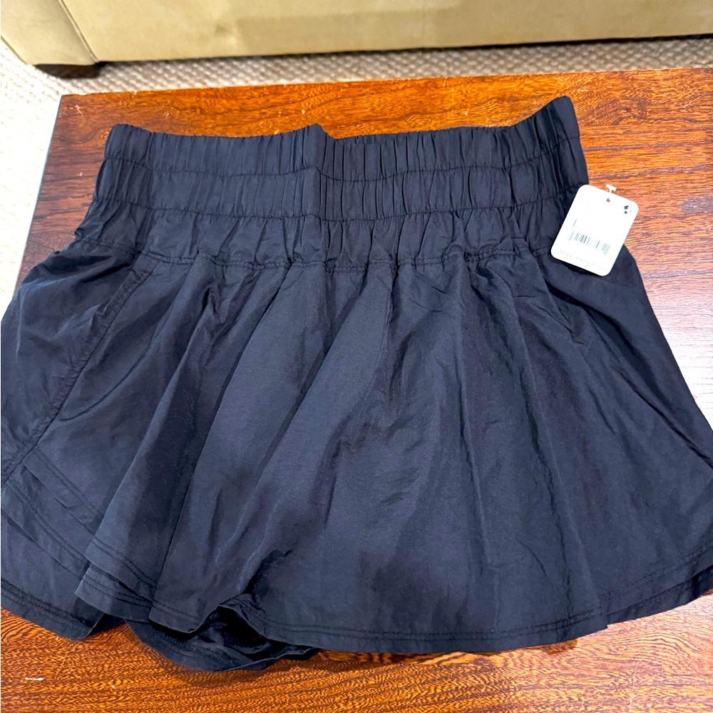 NWT Free People Movement The Way Home Skortsie in Black, Size Large - Picture 2 of 5